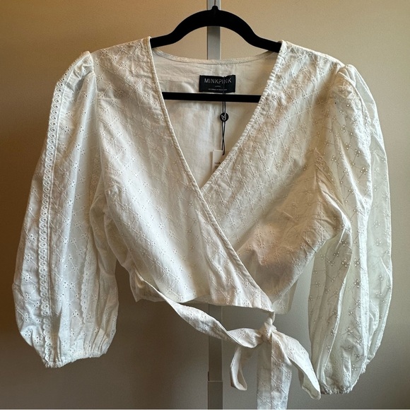 NWT MINKPINK Lola Eyelet Wrap Top Sz L (US 8) White - Picture 5 of 11